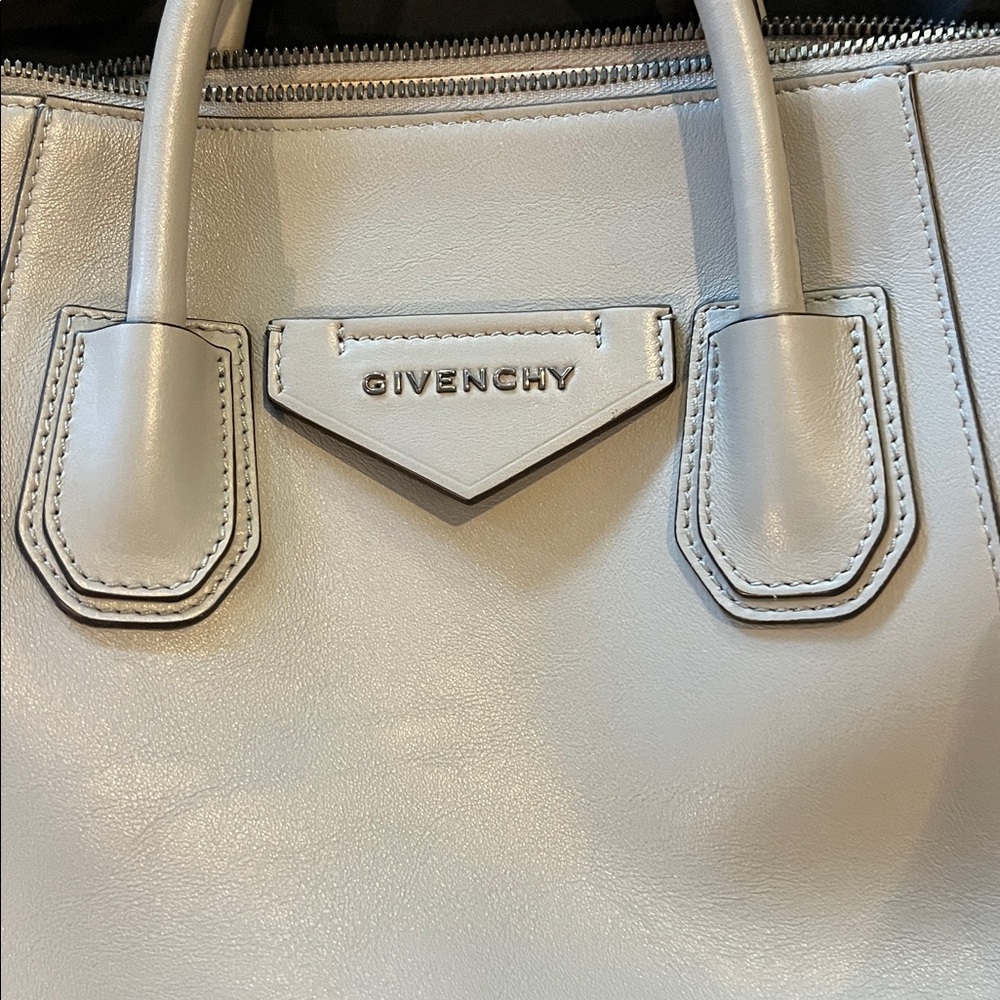 Givenchy soft Antigona small - Picture 2 of 13